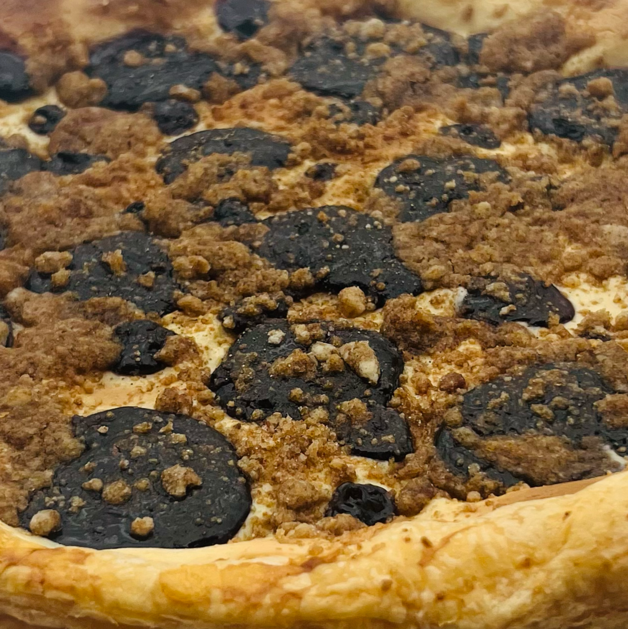Blueberry Buckle Pastry Pizza